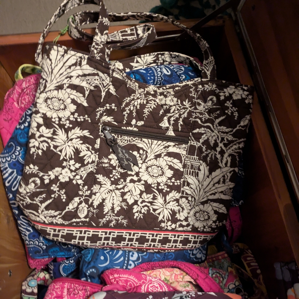 Vera Bradley Bucket Tote Imperial Toile